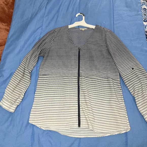 Apologize Pleione Women’s Blouse v neck with zipper in front long sleeve Size M - Picture 4 of 11